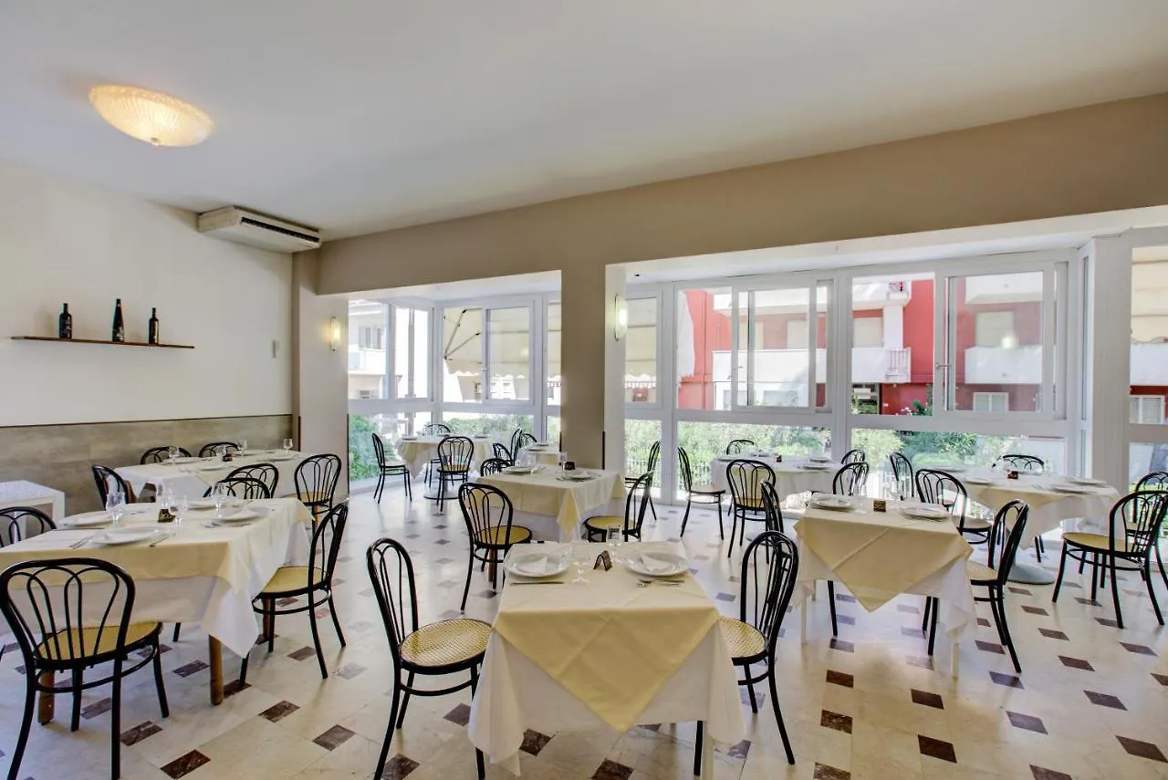 ***  Hotel Christian Ideale Per Famiglie Riccione Italy