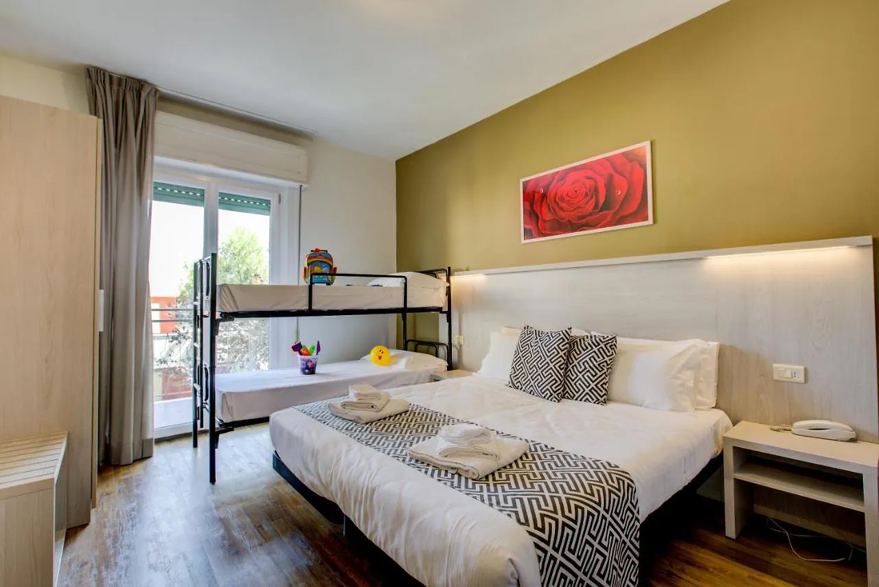 ***  Hotel Christian Ideale Per Famiglie Riccione Italia