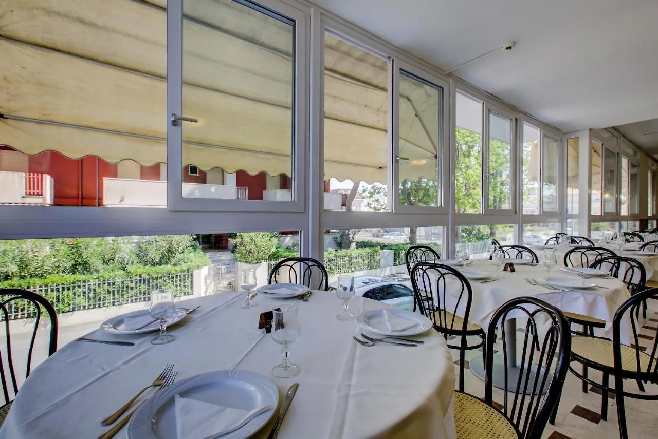 Hotel Christian Ideale Per Famiglie Riccione