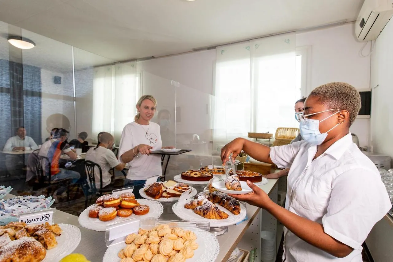 Hotel Christian Ideale Per Famiglie Riccione Italia